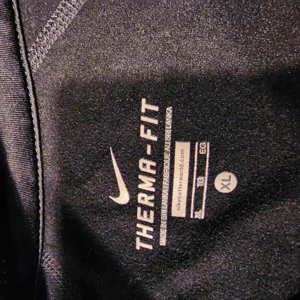 Nike Therma-Fit XL Women's 1/4 Zip Black - Picture 3 of 9